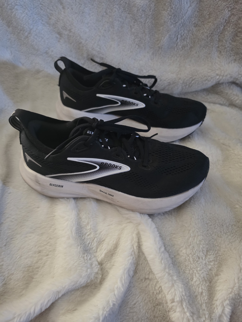 Brooks Glycerin Women's Running Shoes - Black/White